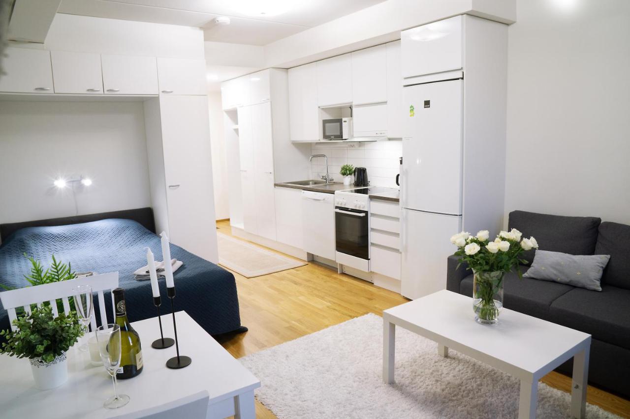 Lovely Northern Apartment, Parking オウル エクステリア 写真
