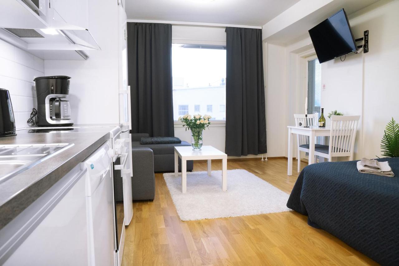 Lovely Northern Apartment, Parking オウル エクステリア 写真